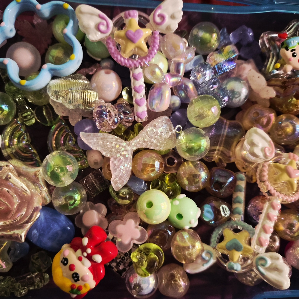Acrylic Beads, Charms, And Pendants Large Bag High-quality Beads